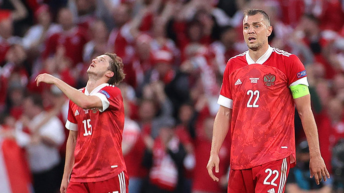 Россия во второй раз в истории пропустила 4 гола в матче Евро