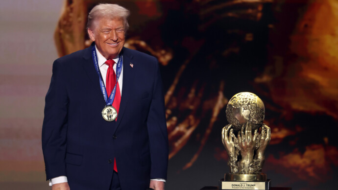 Дональд Трамп первым в истории получил Премию мира ФИФА