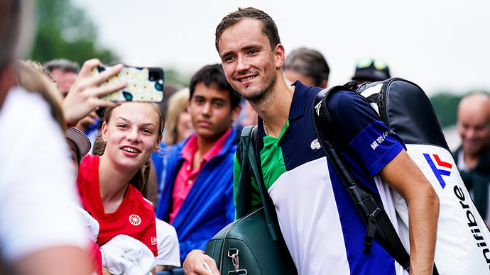 Медведев второй раз в карьере вышел в финал травяного турнира ATP