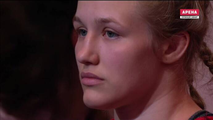 Олеся Безуглова победила в весе до 72 кг в 5 раунде (видео). Борьба. Игры БРИКС (видео)