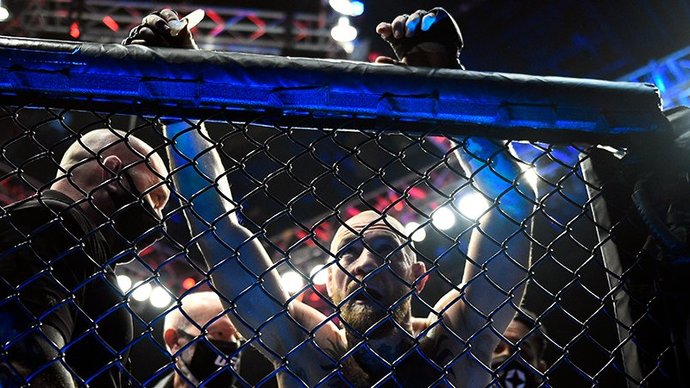 «Тренировки Конора технично снимали». Боец UFC рассказал, как Макгрегор спарринговал перед боем с Порье
