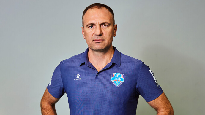 Тренер астраханского Динамо о своем избиении: Видел, что там двое здоровых ммашников, но поехать оплеванным домой я не смог