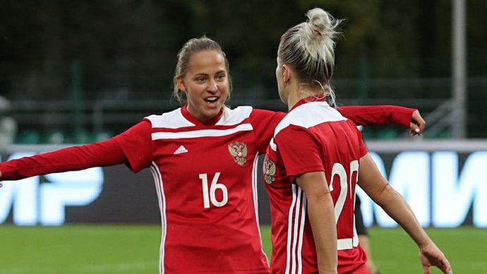 Женская сборная России разгромила Черногорию и возглавила группу отбора к ЧМ-2023