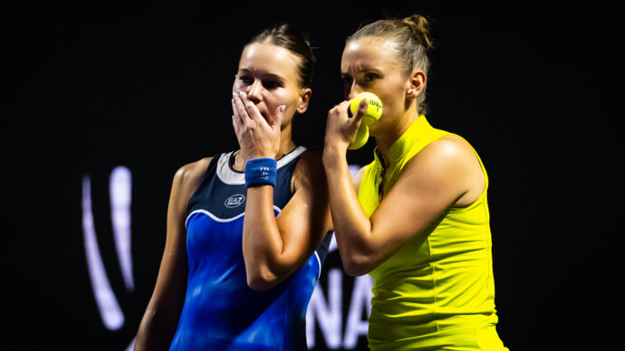 Кудерметова и Мертенс проиграли на старте Итогового турнира WTA в парном разряде