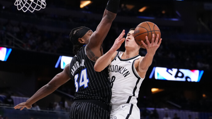«Бруклин» проиграл «Орландо» в матче НБА, Демин набрал восемь очков