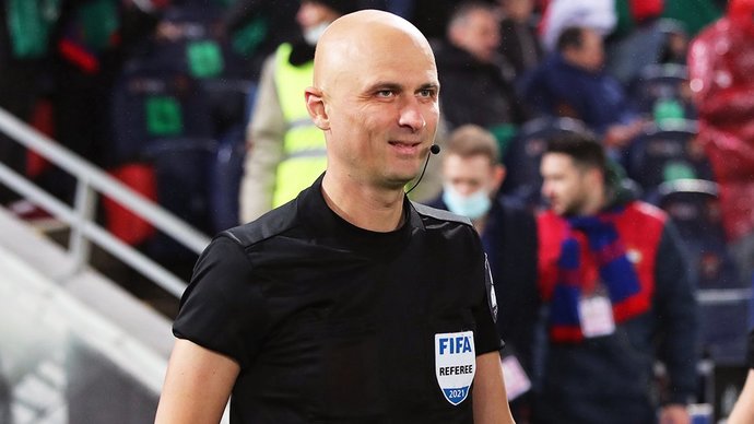 Иванов, Карасев и Левников вошли в список арбитров ФИФА на 2022 год