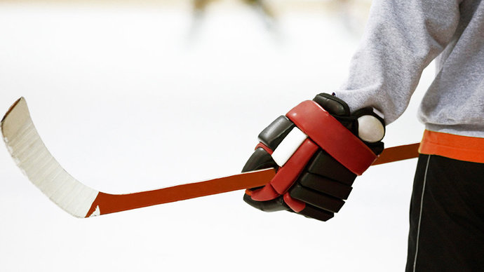 Гол Дорофеева помог «Вегасу» дома обыграть «Айлендерс» в матче НХЛ