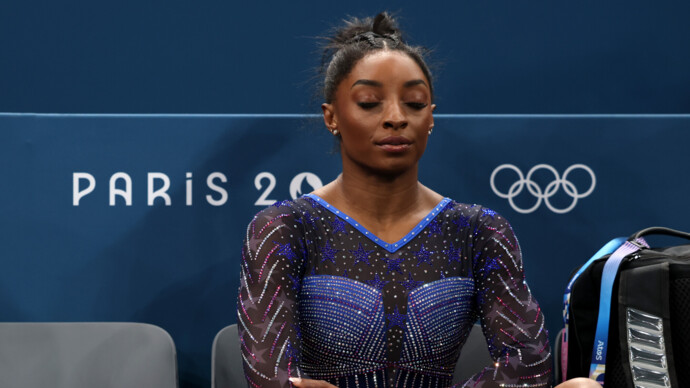Байлз из‑за штрафа не смогла завоевать золото в вольных упражнениях на Олимпиаде‑2024