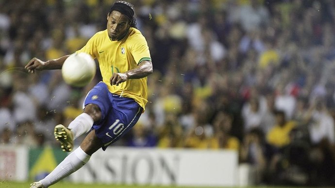 Сын Роналдинью скрыл свое происхождение при просмотре в бразильском клубе