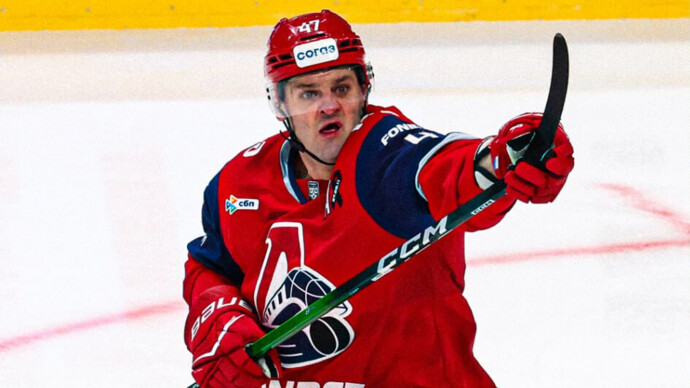 «Локомотив» переиграл «Ак Барс», Радулов отметился голом и передачей