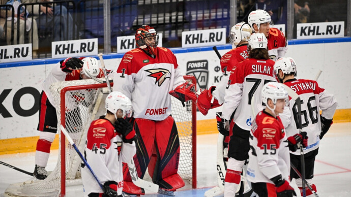 Голы Жафярова и Прохоркина помогли «Авангарду» победить «Ладу» в матче КХЛ