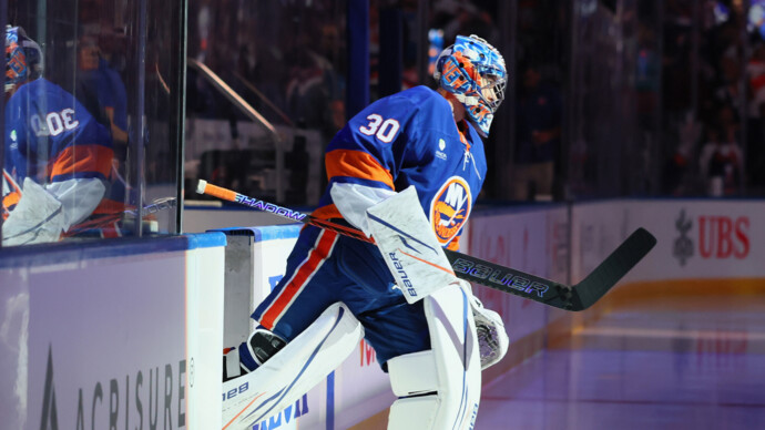 Российский вратарь «Нью‑Йорк Айлендерс» Илья Сорокин признан третьей звездой игрового дня в НХЛ