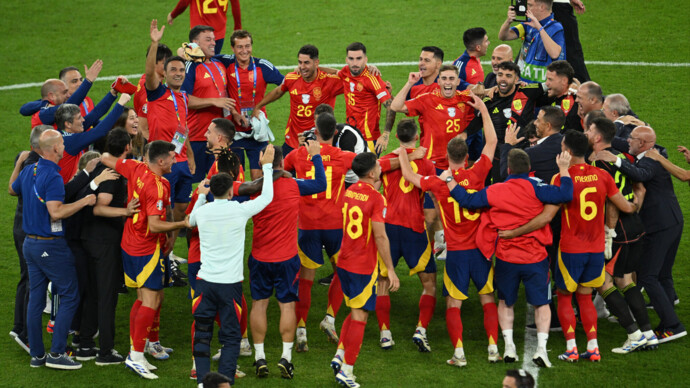 «Думаю, никто не предполагал, что Испания станет чемпионом Европы» — Сесар Навас