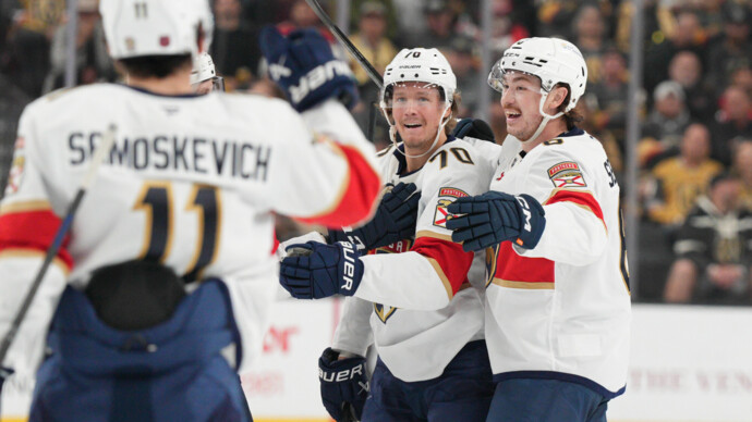 Шайба Барбашева не спасла «Вегас» от поражения в матче НХЛ с «Флоридой»