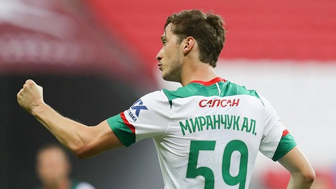 Алексей Миранчук признан лучшим игроком матча «Локомотив» — «Сочи». Он не забил пенальти на 98-й минуте