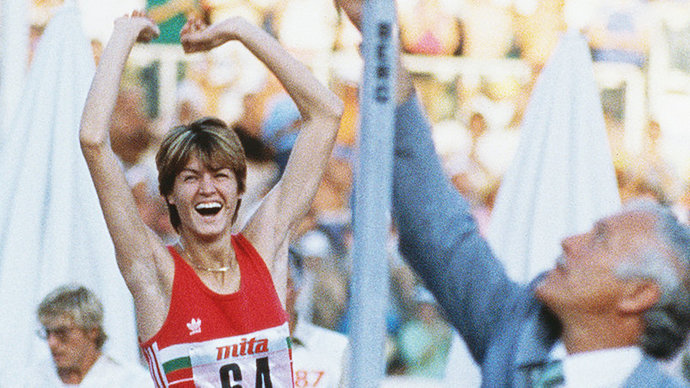 Олимпийская чемпионка Костадинова хочет подать в суд на журналиста за клевету