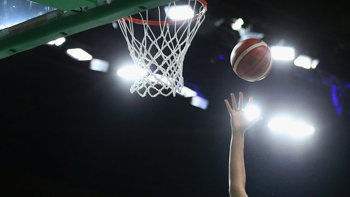 Женские сборные Свердловской и Московской областей по баскетболу выиграли свои группы на Спартакиаде