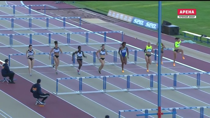 Забег на 100 метров с барьерами у женщин выиграла Олуватобилоба Амусан (видео). Мировой континентальный тур. Легкая атлетика (видео)