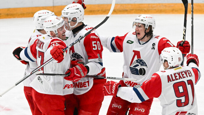 «Локомотив» в овертайме обыграл ЦСКА и вышел вперед в серии первого раунда плей‑офф КХЛ