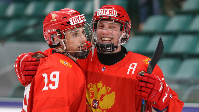 МЧМ 2022 по хоккею. Россия начинает турнир матчем со шведами. Ну, с богом, пацаны! LIVE