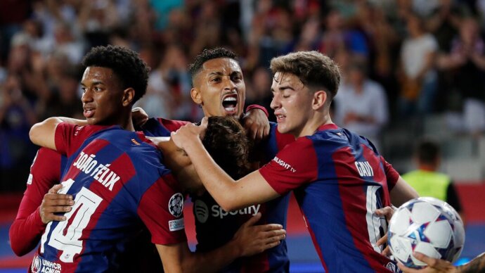 Дубль Феликса помог «Барселоне» разгромить «Антверпен» в матче группового этапа Лиги чемпионов