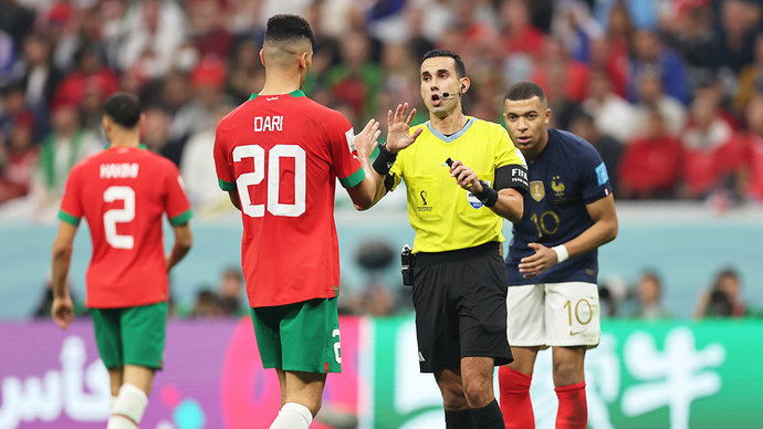 Франция — Марокко — 2:0. Арбитр добавил шесть минут ко второму тайму матча ЧМ-2022