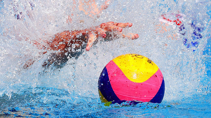 Сборные Санкт-Петербурга и Москвы выиграли свои матчи на мужском турнире Спартакиады по водному поло