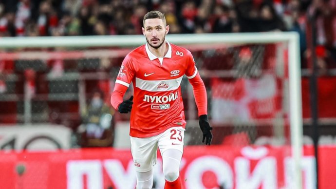 Защитник «Спартака» Чернов получил травму и был заменен на 15-й минуте игры с «Уралом»