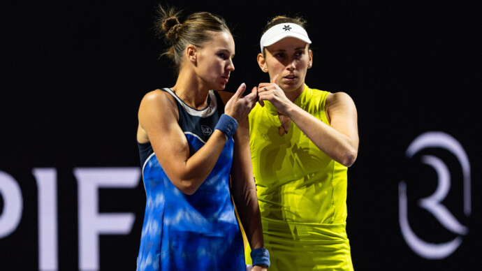 Кудерметова и Мертенс стали победительницами Итогового турнира WTA в парном разряде