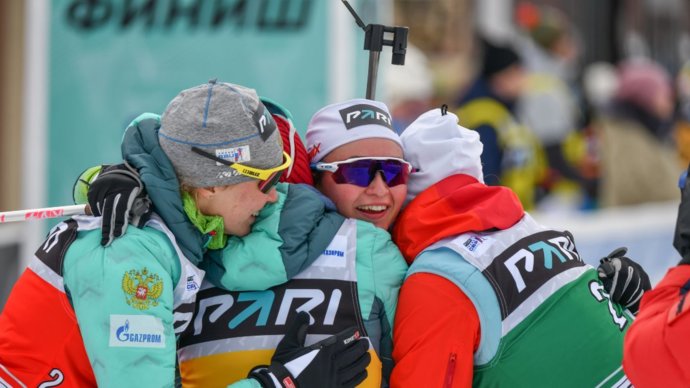 Сборная Свердловской области выиграла эстафету на ЧР по биатлону, экс-лыжница Шевченко завоевала третье золото