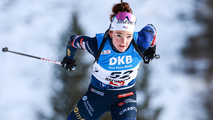 Француженка Жанмонно победила в гонке преследования на этапе Кубка мира в Анси, Вирер стала третьей