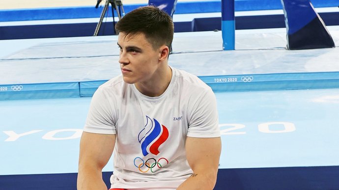 Сборная России по спортивной гимнастике идет второй в квалификации командного многоборья на ОИ в Токио