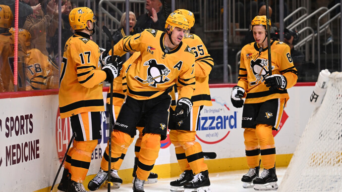 Питтсбург переиграл Тампу в матче НХЛ, Малкин оформил дубль