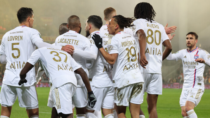 «Лион» победил «Брест» в матче чемпионата Франции с семью голами и двумя удалениями