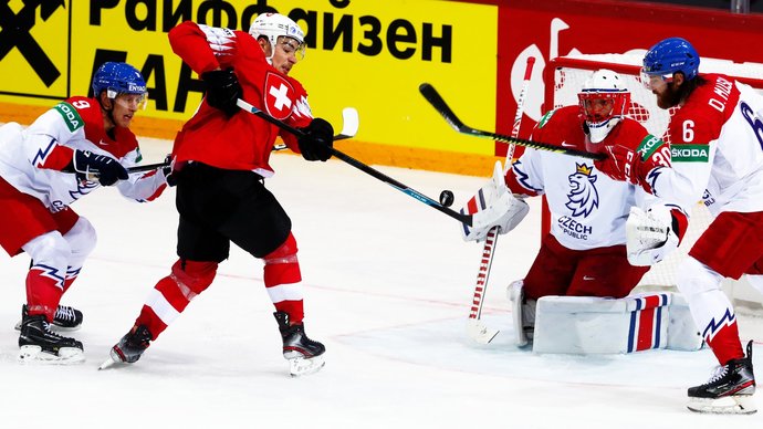 Швейцария победила Чехию на чемпионате мира. Казахстан в серии буллитов одолел Латвию