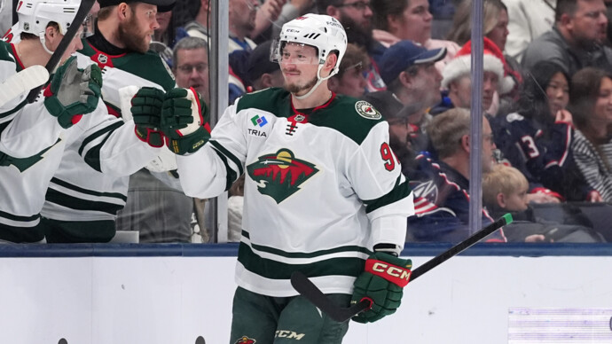 Российский ветеран затмил Капризова! Русский танк разбушевался в НХЛ