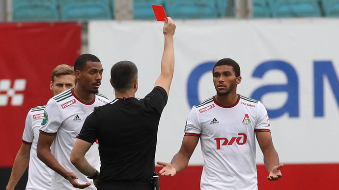 КДК РФС отменил красную карточку Мампасси в матче с «Химками»