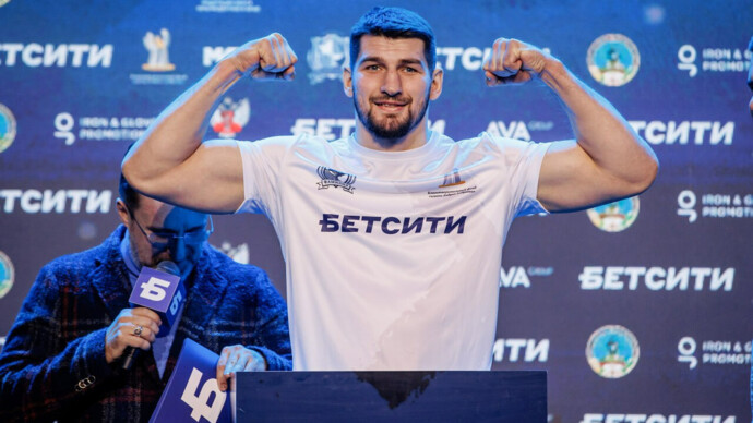 Менеджер боксера Папина: В следующем году прицеливаемся на бой за титул чемпиона мира