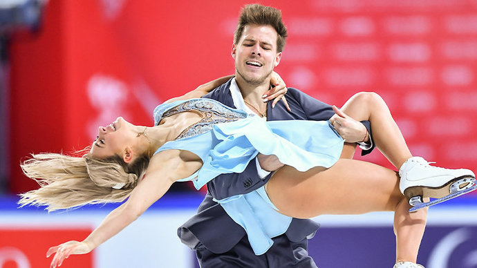 Синицина и Кацалапов выиграли ритм-танец на командном чемпионате мира