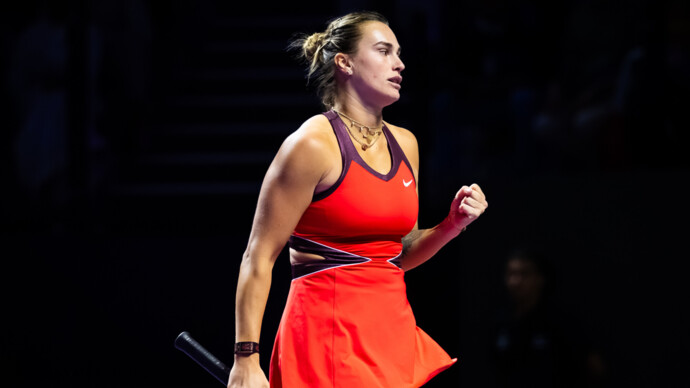 Соболенко обыграла Паолини на старте Итогового турнира WTA