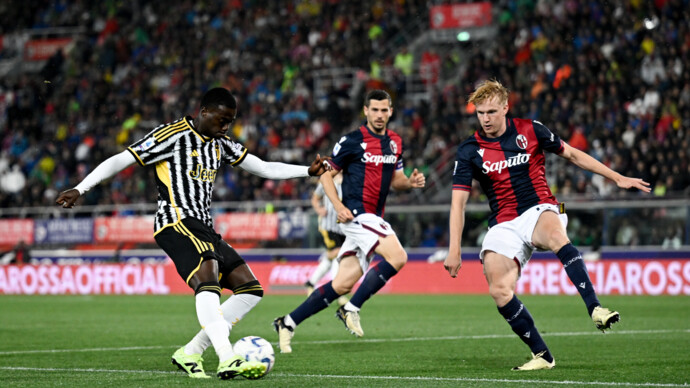 Ювентус сыграл вничью с Болоньей в матче Серии А, забив три мяча за восемь минут