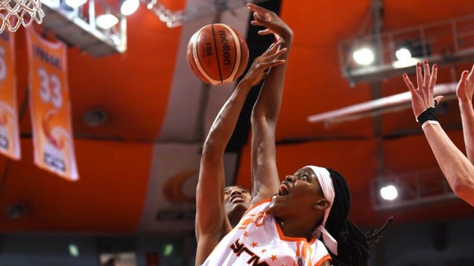 Баскетболистки УГМК одержали вторую победу в Евролиге, Джонс отметилась дабл-даблом
