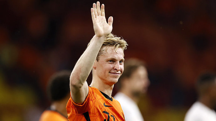 Нидерланды — первая сборная, выигравшая все три матча группового этапа трех чемпионатов Европы