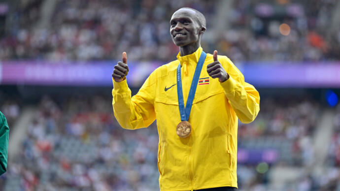 Олимпийский чемпион и мировой рекордсмен в беге на 5 000 м Чептегеи отказался от участия в забеге в Париже