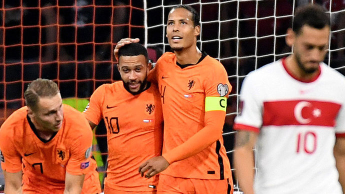 Нидерланды разгромили Турцию в матче отбора ЧМ-2022, Депай сделал хет-трик