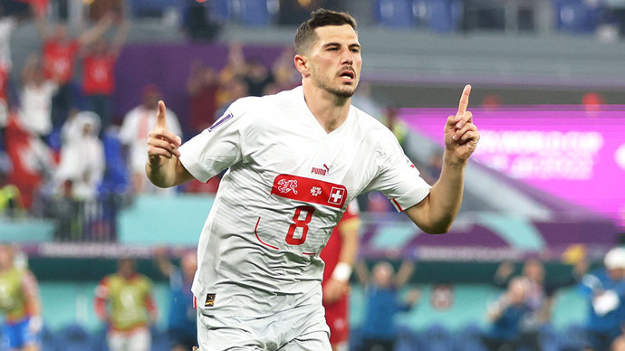 Сербия — Швейцария — 2:3. Фройлер забил третий гол швейцарцев на 48-й минуте матча ЧМ-2022. Видео