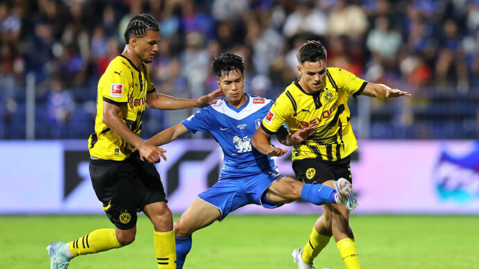 Дортмундская «Боруссия» разгромно проиграла тайскому клубу в товарищеском матче