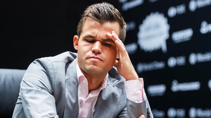 18-летний российский гроссмейстер обыграл Карлсена в Вейк-ан-Зее