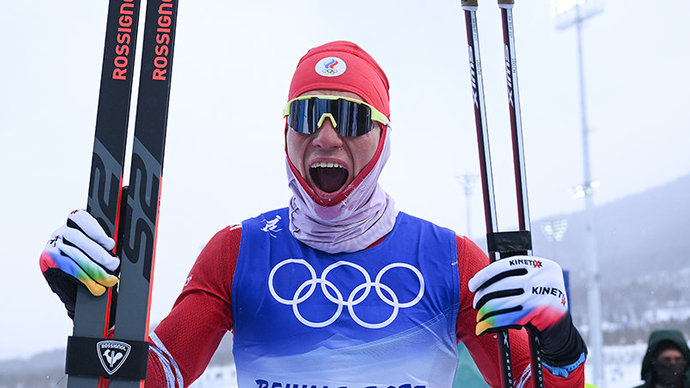 Стало известно, сколько в сумме получит лыжник Большунов от государства за выступление на Олимпиаде