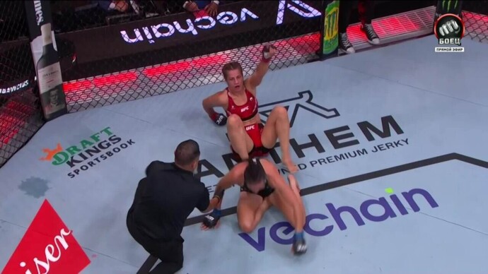 Жасмин Джасдависиус победила Фатиму Клайн (видео). UFC Fight Night (видео)